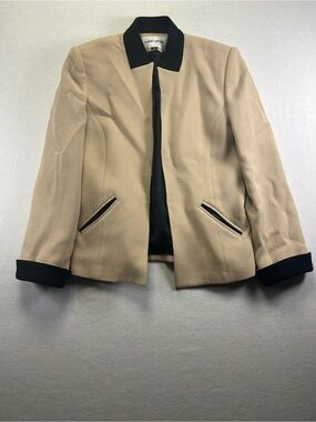 Albert Nipon Tan Blazer